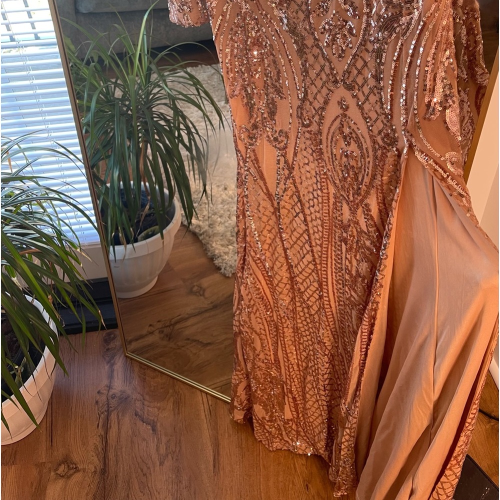 Special occasion gown brand new never worn rose gold